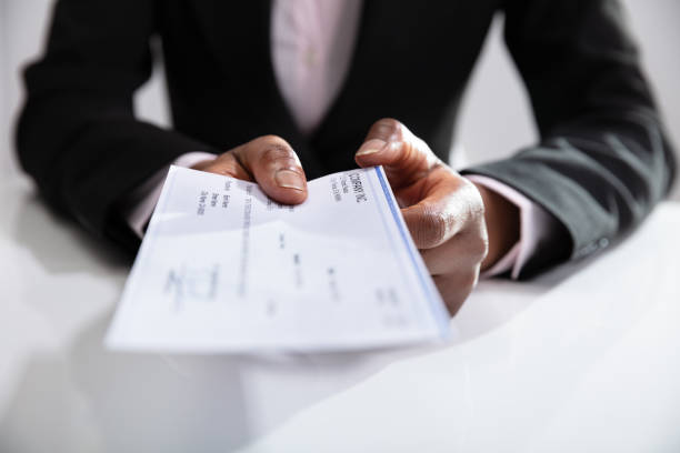 Finding A Cheque Bounce Lawyer For Karkardooma Court Cases